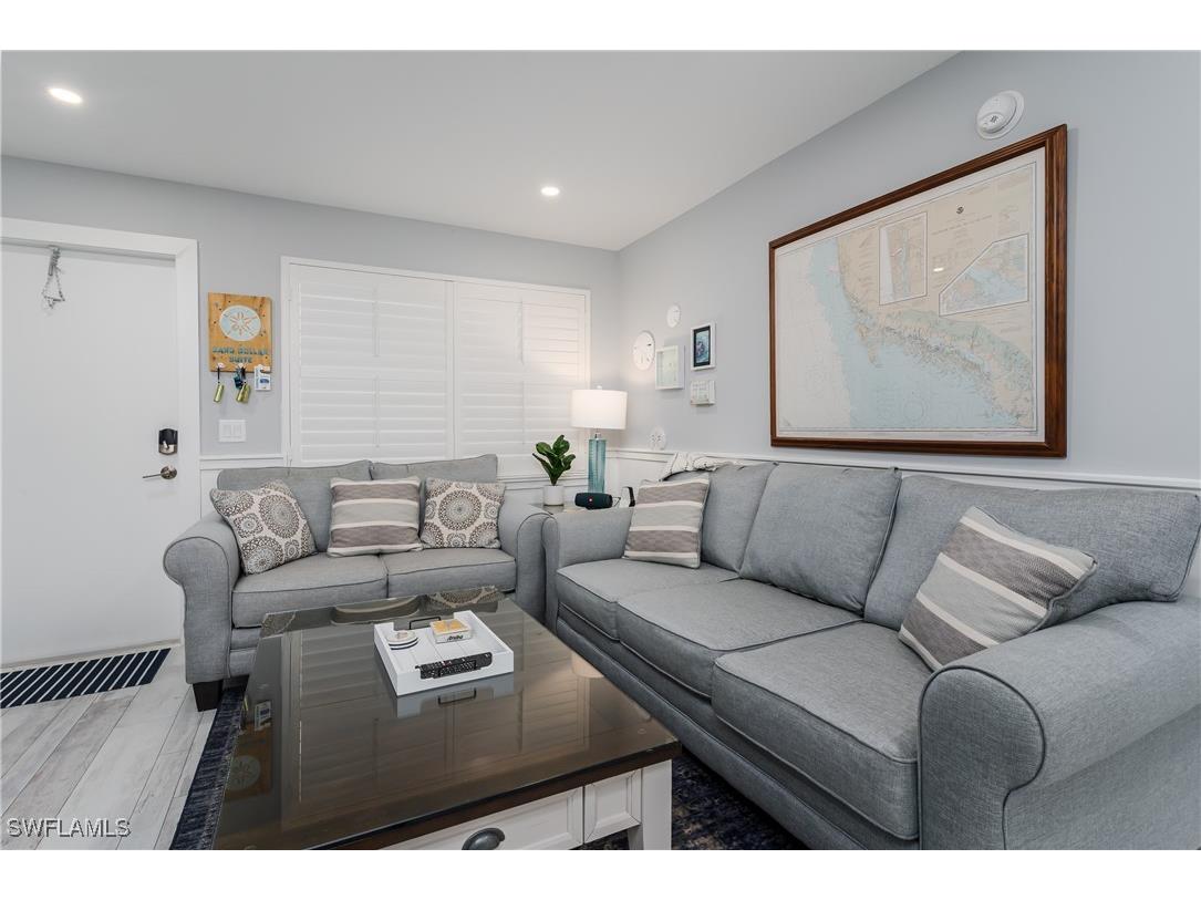 1295 Gulf Shore Boulevard S #128 Naples FL 34102 225069771 image3