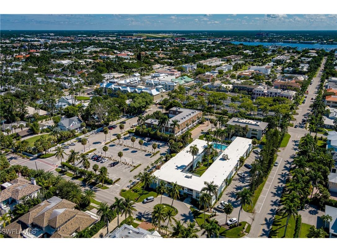 1295 Gulf Shore Boulevard S #128 Naples FL 34102 225069771 image40