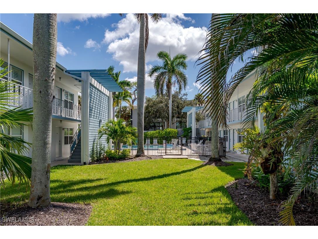 1295 Gulf Shore Boulevard S #128 Naples FL 34102 225069771 image42