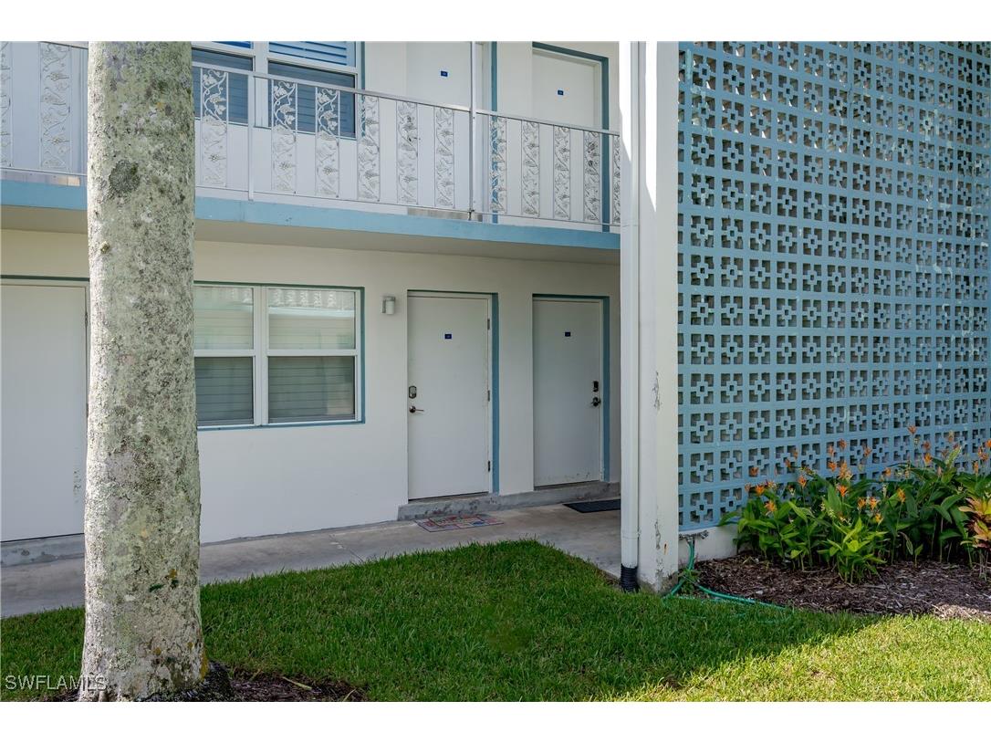 1295 Gulf Shore Boulevard S #128 Naples FL 34102 225069771 image44