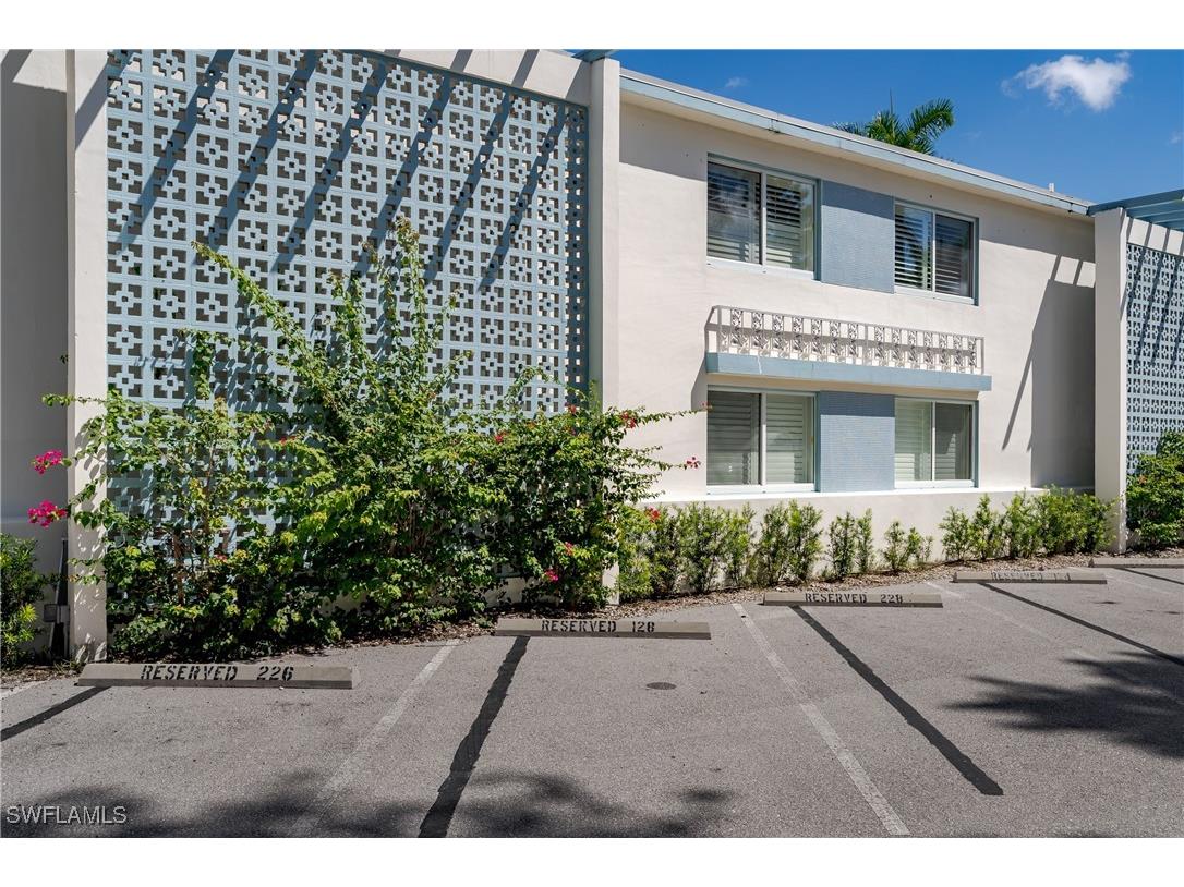 1295 Gulf Shore Boulevard S #128 Naples FL 34102 225069771 image47