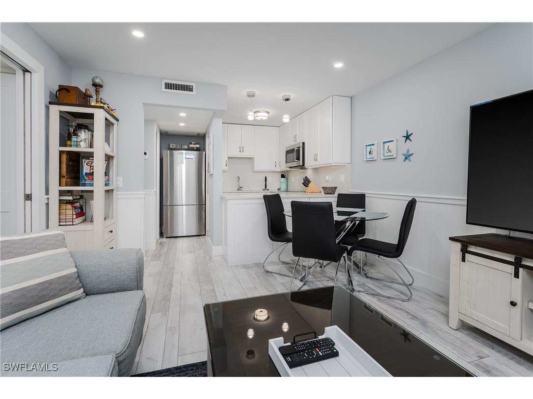 1295 Gulf Shore Boulevard S #128 Naples FL 34102 225069771 image5