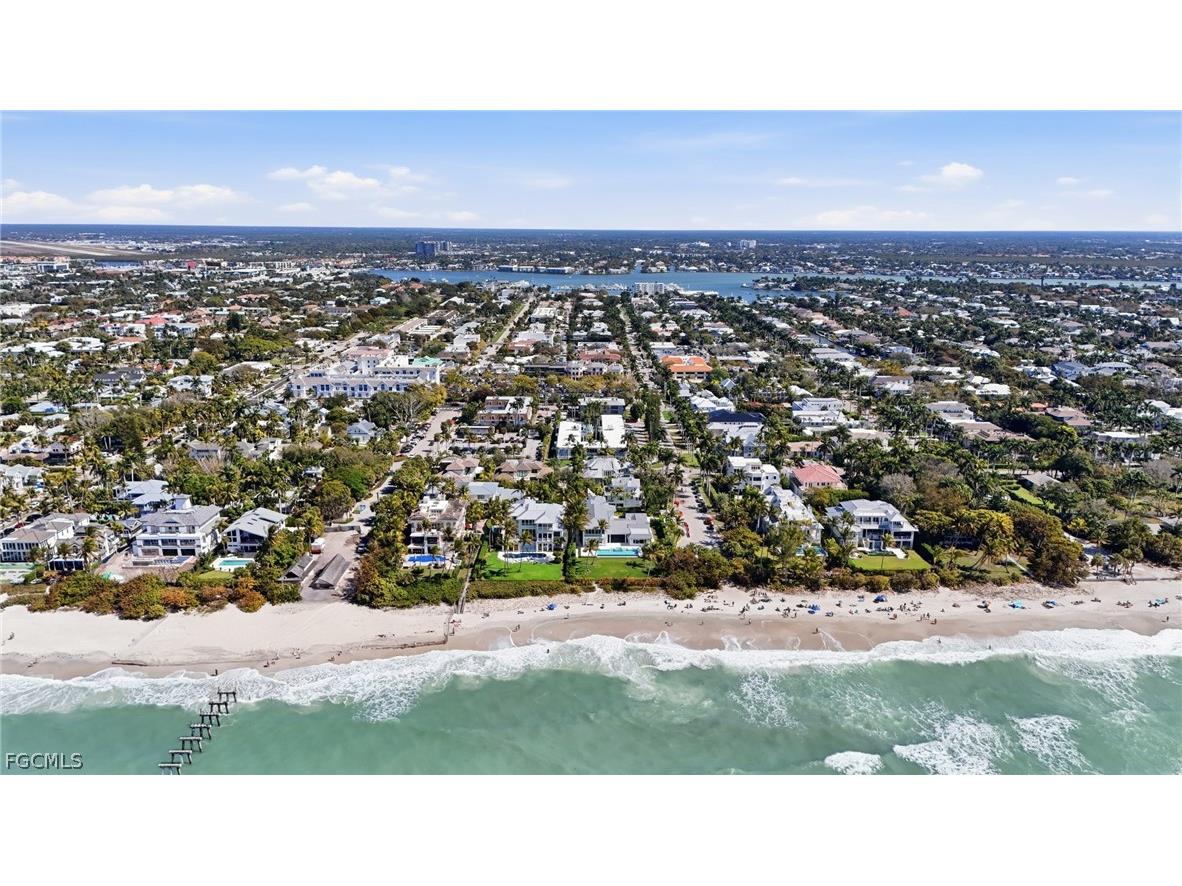 1295 Gulf Shore Boulevard S #134 Naples FL 34102 2026003307 image2