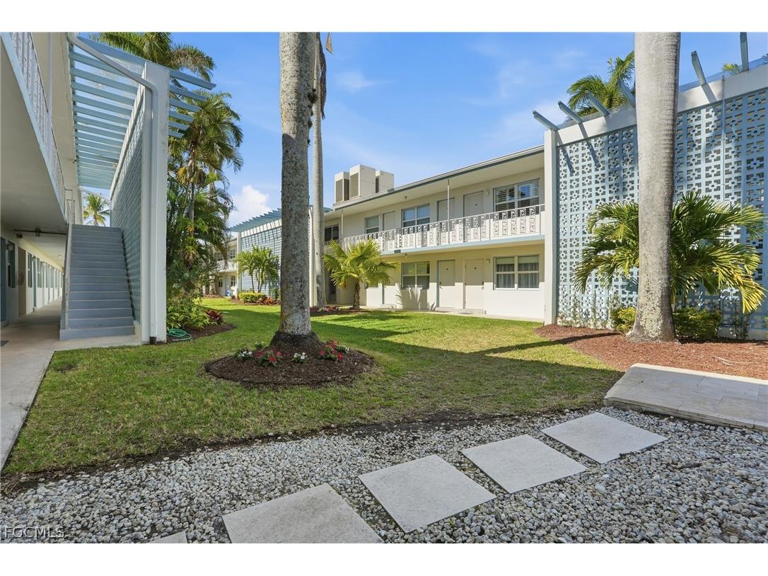 1295 Gulf Shore Boulevard S #134 Naples FL 34102 2026003307 image20