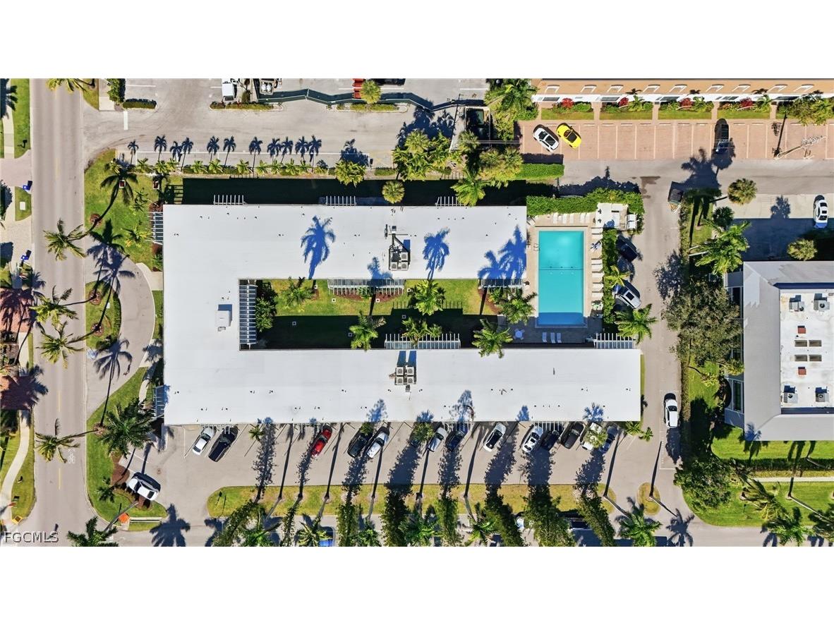 1295 Gulf Shore Boulevard S #134 Naples FL 34102 2026003307 image22