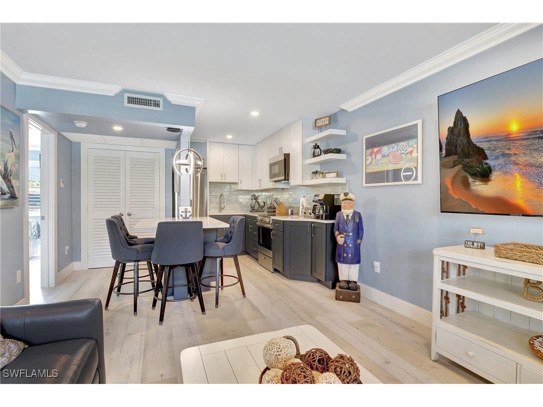 1295 Gulf Shore Boulevard S #136 Naples FL 34102 225051947 image6