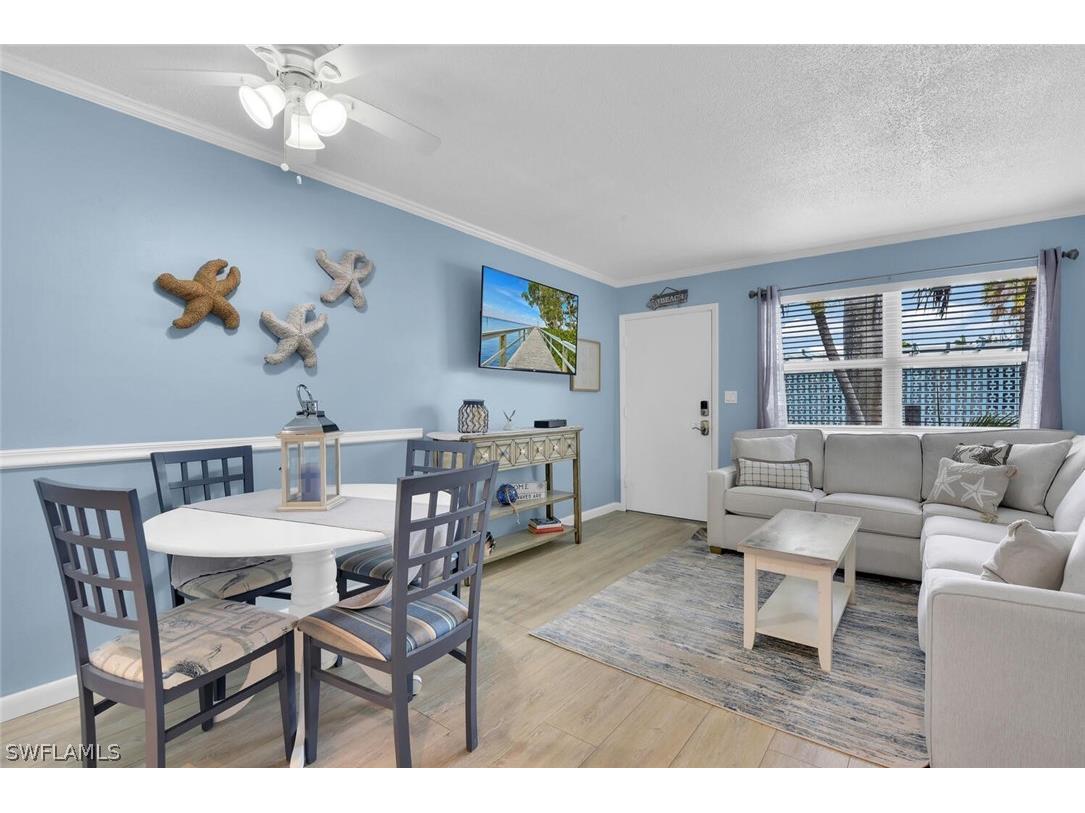 1295 Gulf Shore Boulevard S #218 Naples FL 34102 226010595 image1