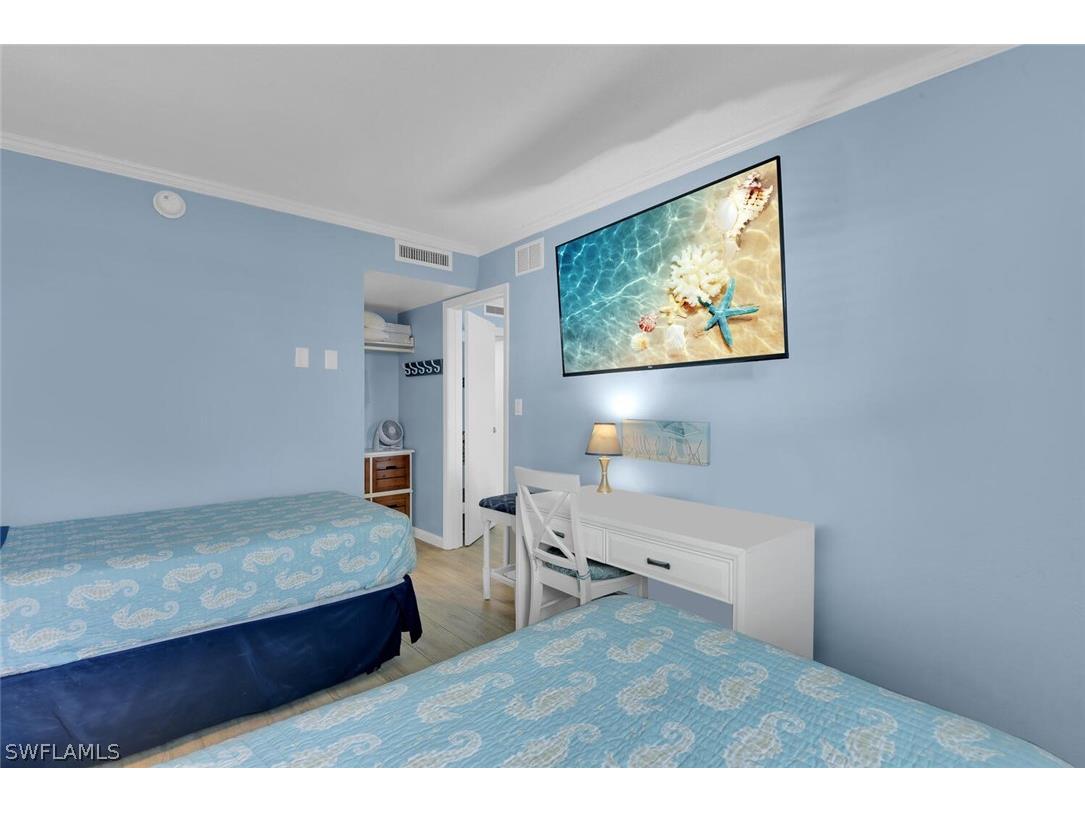 1295 Gulf Shore Boulevard S #218 Naples FL 34102 226010595 image10