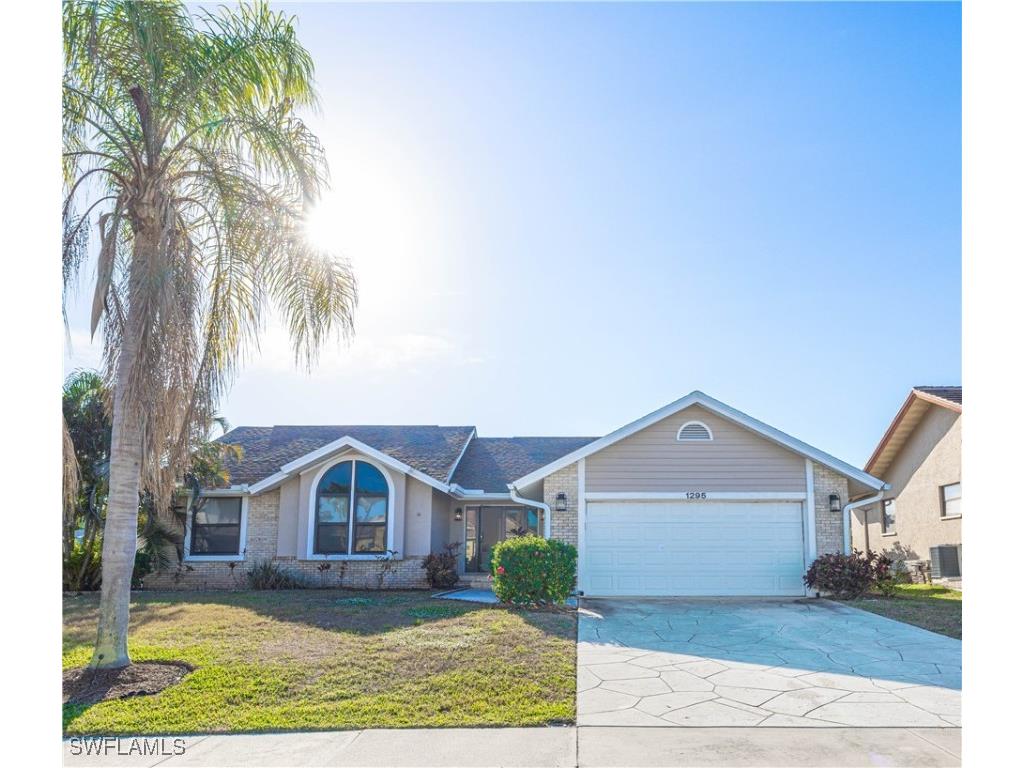 1295 Riverhead Avenue Marco Island FL 34145 225015362 image1