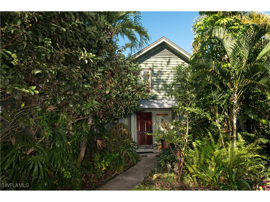 1295 Solana Road #C5 Naples FL 34103 225080822 image1