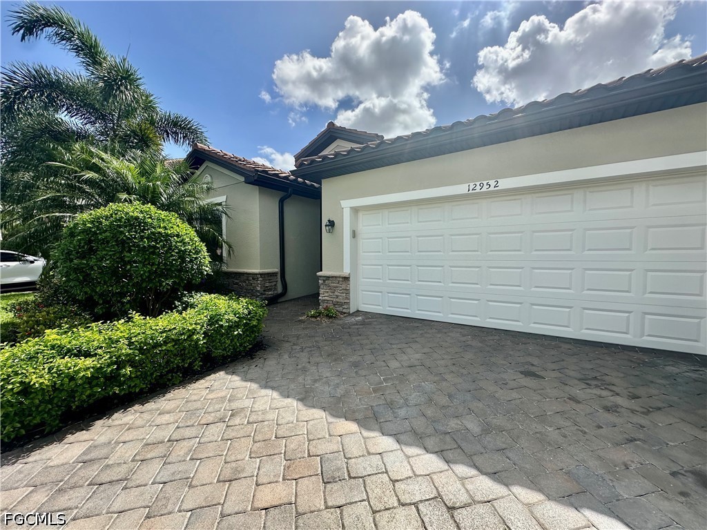 12952 Broomfield Lane Fort Myers FL 33913 2026017525 image3