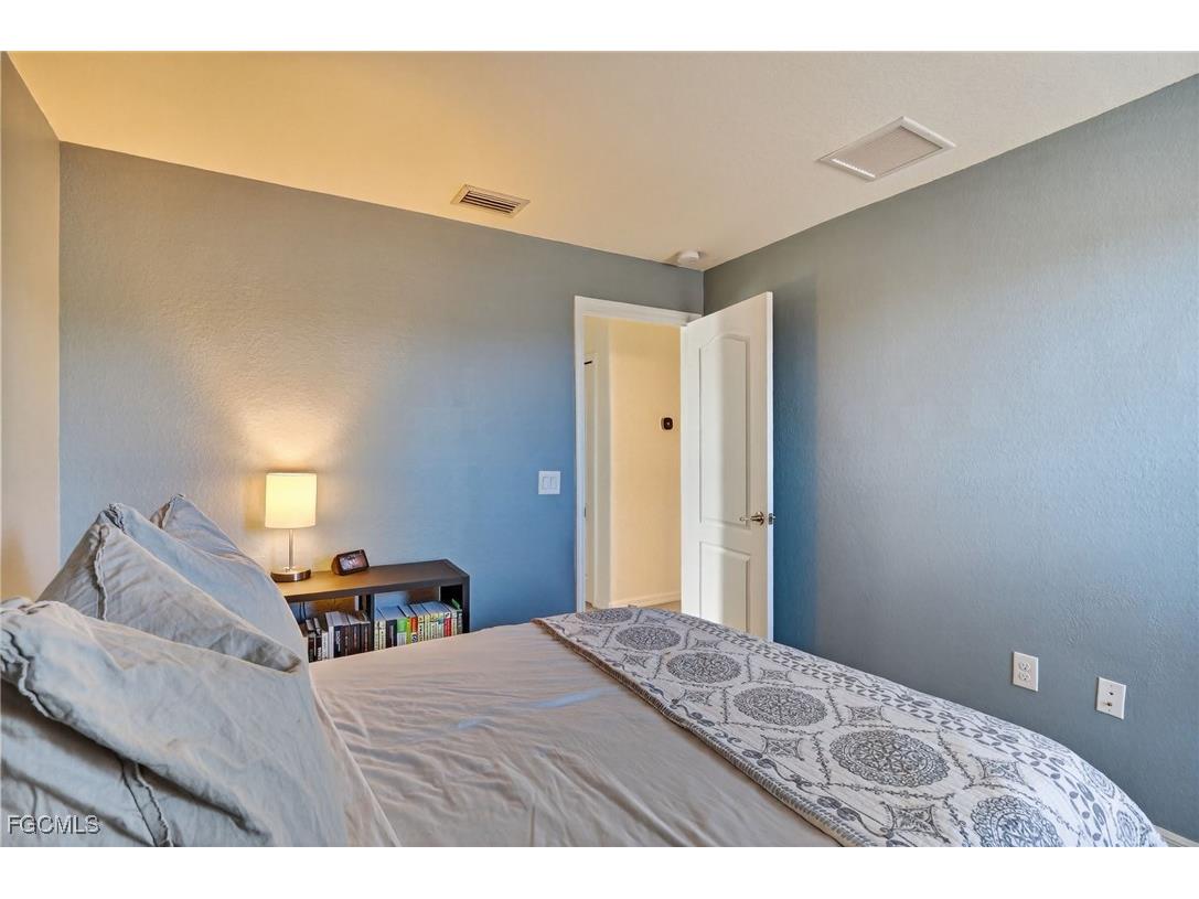 12960 Broomfield Lane Fort Myers FL 33913 2026004824 image32