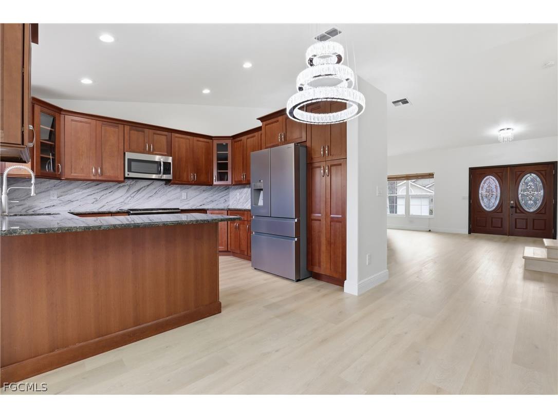 12960 Eagle Pointe Circle Fort Myers FL 33913 2026007346 image10