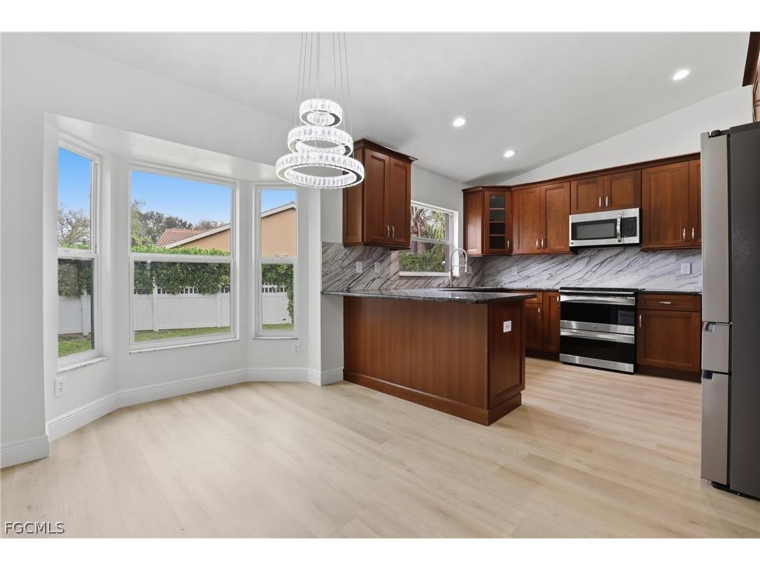 12960 Eagle Pointe Circle Fort Myers FL 33913 2026007346 image11