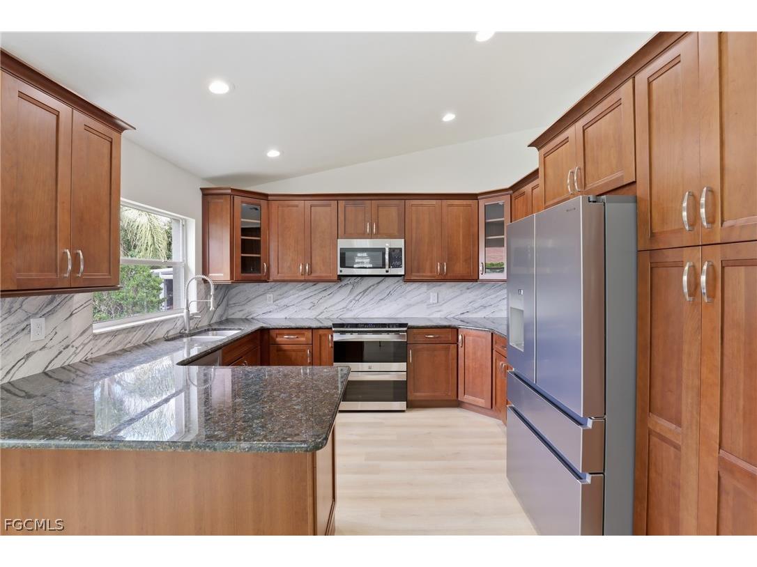 12960 Eagle Pointe Circle Fort Myers FL 33913 2026007346 image12