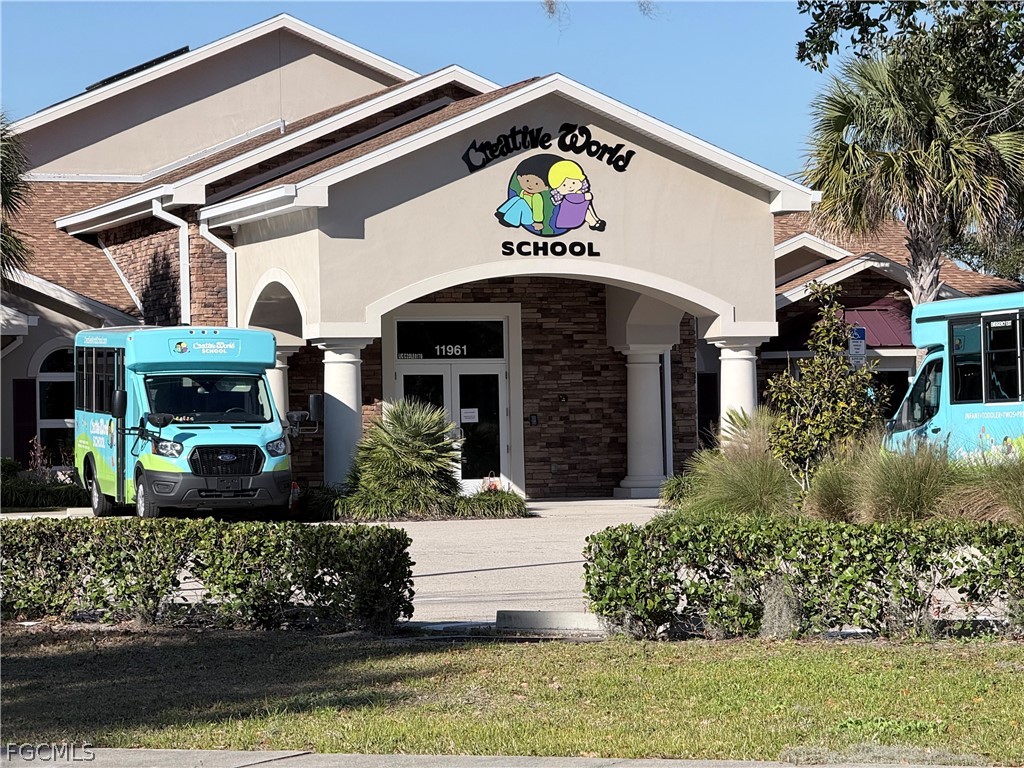 12960 Eagle Pointe Circle Fort Myers FL 33913 2026007346 image43