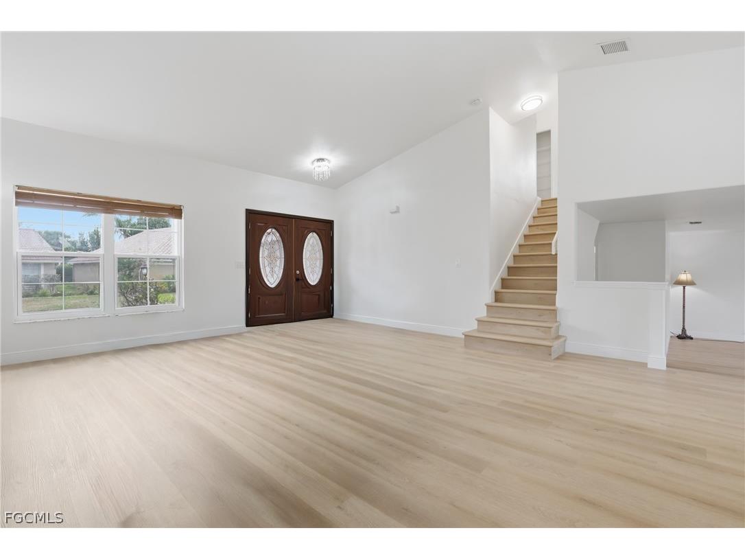 12960 Eagle Pointe Circle Fort Myers FL 33913 2026007346 image6