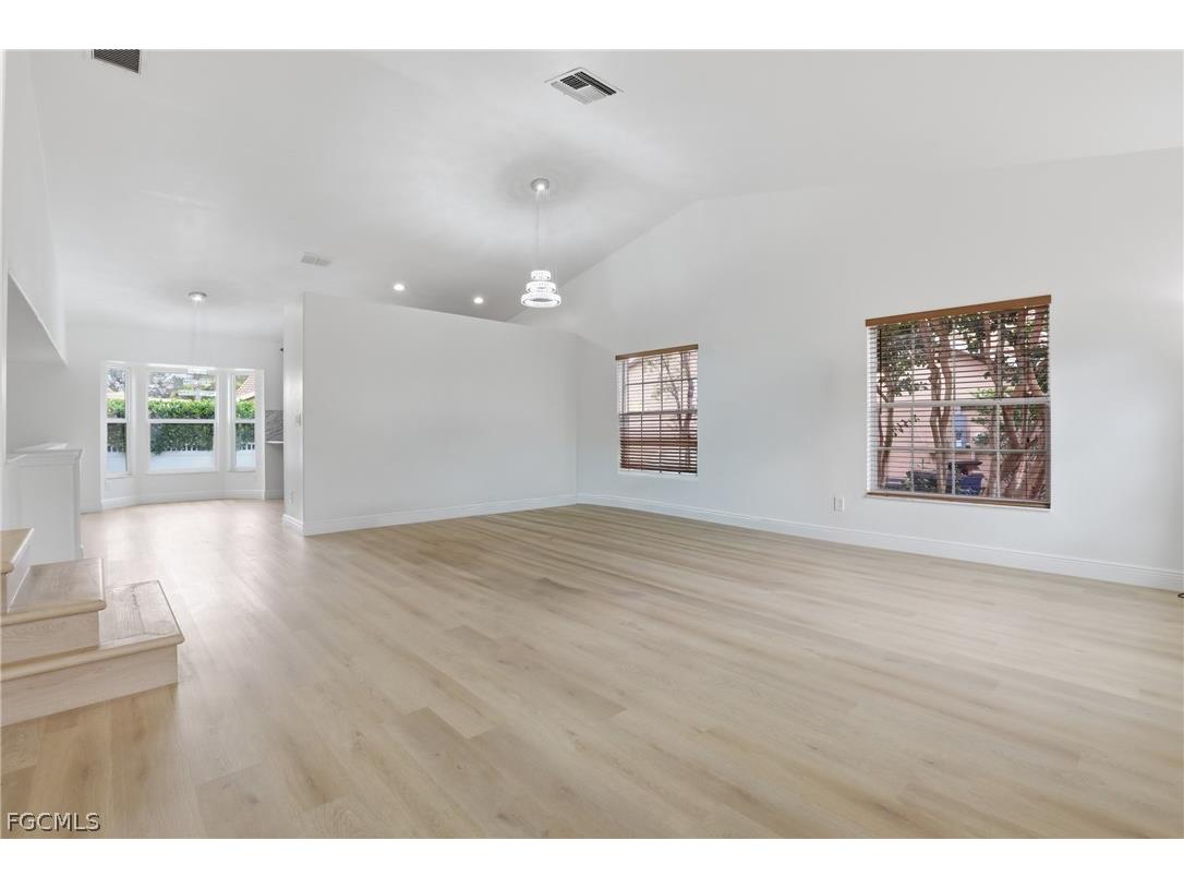 12960 Eagle Pointe Circle Fort Myers FL 33913 2026007346 image7