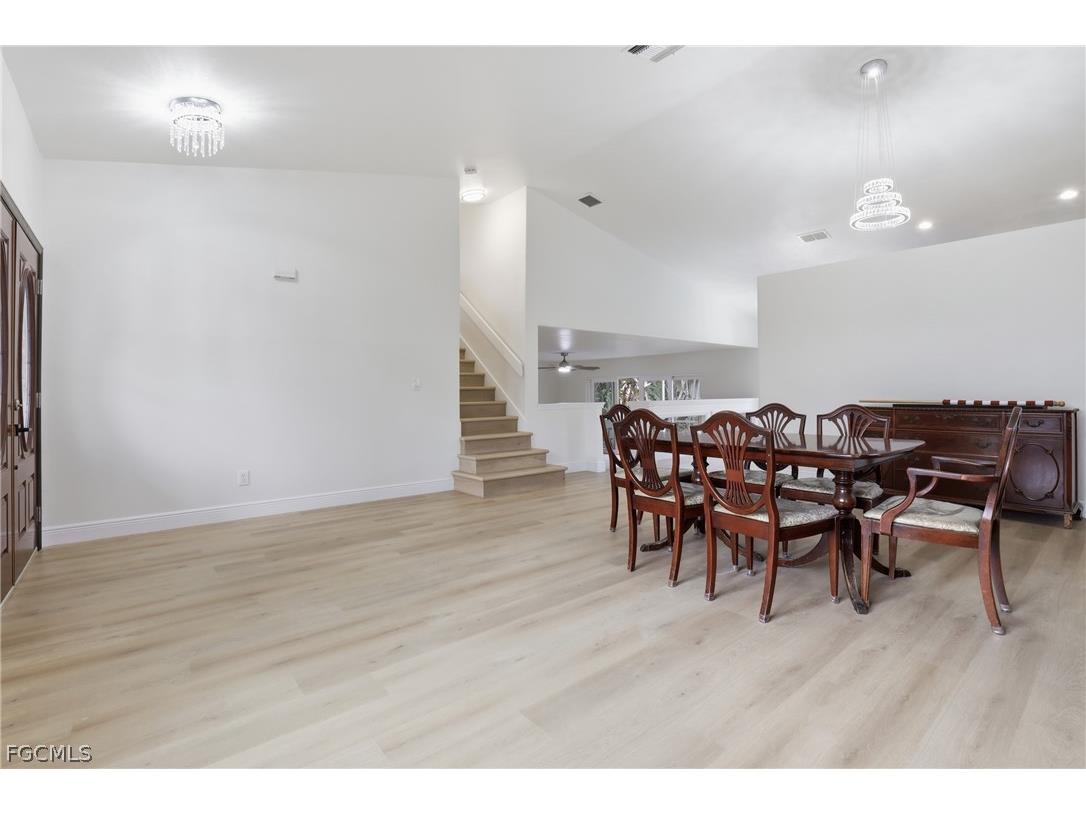 12960 Eagle Pointe Circle Fort Myers FL 33913 2026007346 image9