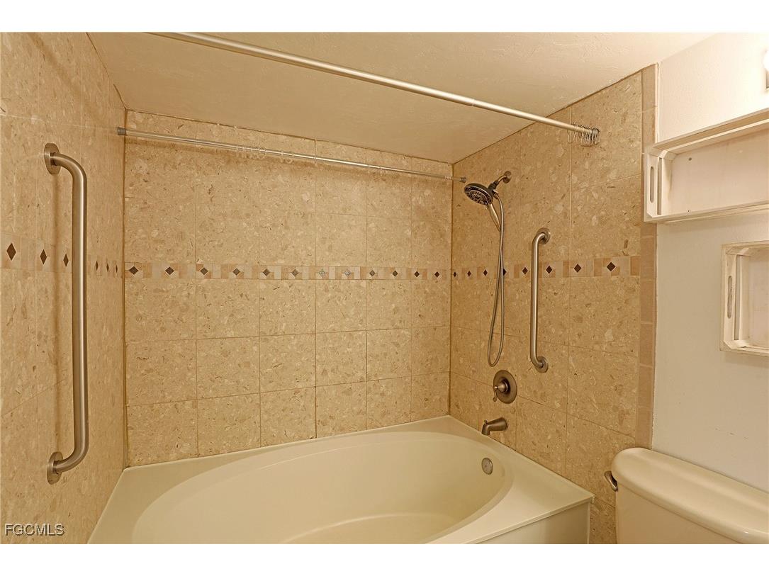 12961 Sandpoint Court Fort Myers FL 33919 2026005637 image10