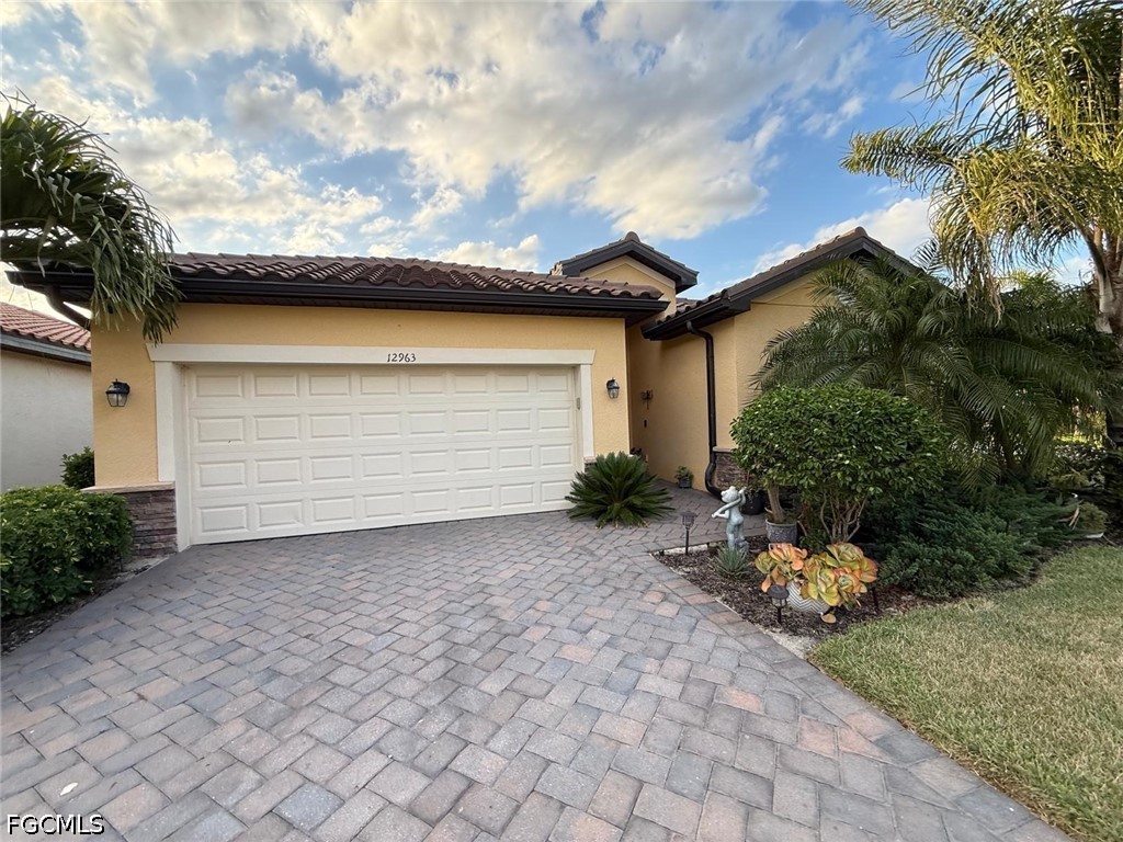 12963 Pemberton Way Fort Myers FL 33913 2026024575 image1