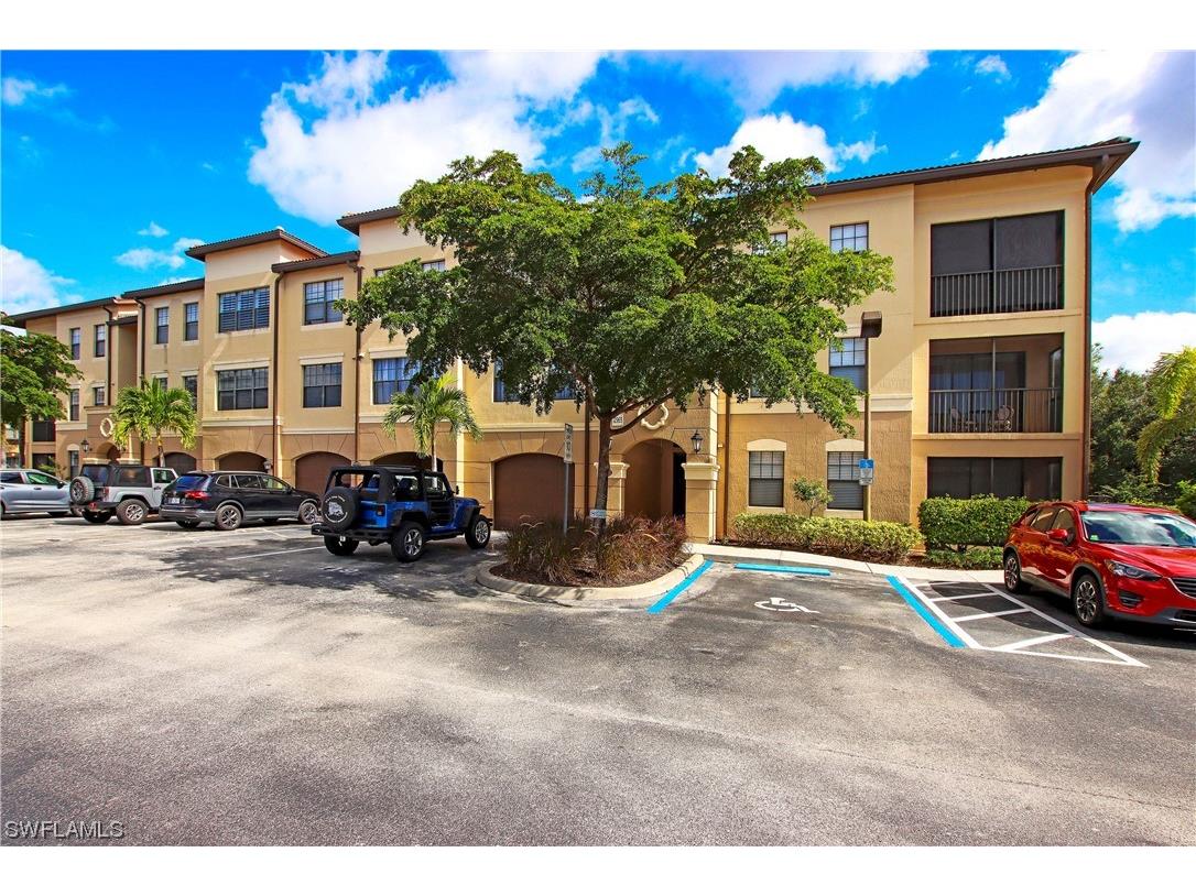 12965 Positano Circle #208 Naples FL 34105 223084207 image1