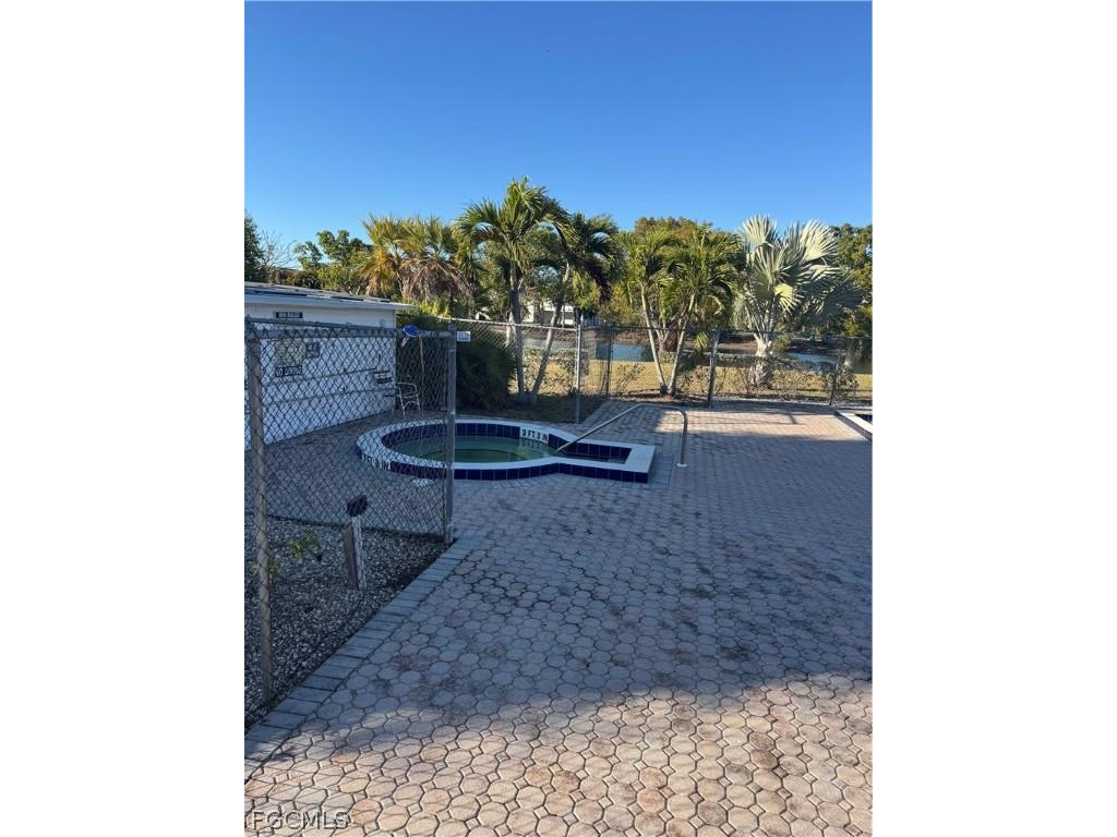 12966 Cherrydale Court Fort Myers FL 33919 2026008388 image29