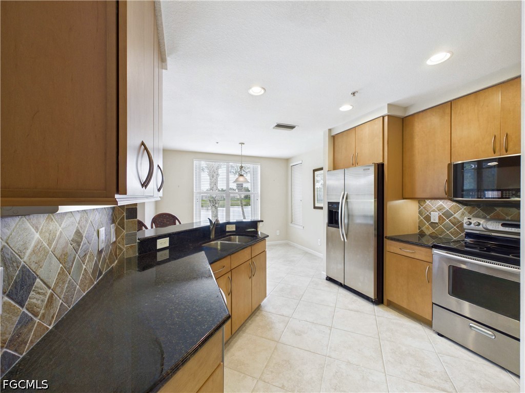 12971 Pennington Place #102 Fort Myers FL 33913 2026024606 image3