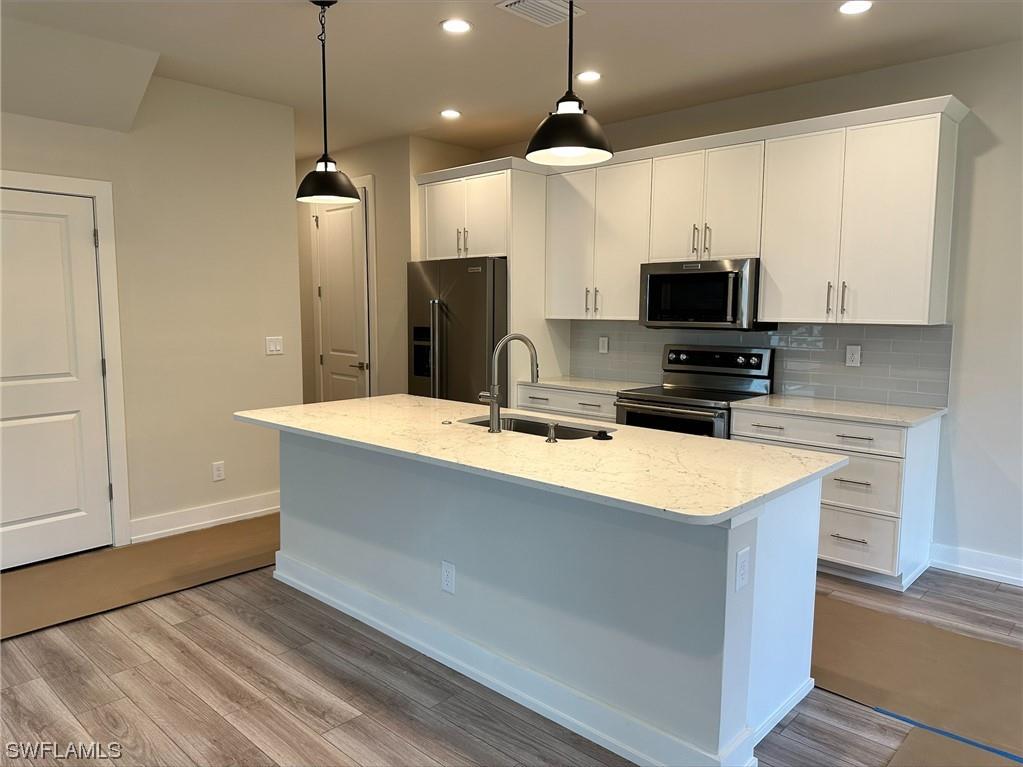 12977 Pembroke Drive Naples FL 34105 223058754 image1