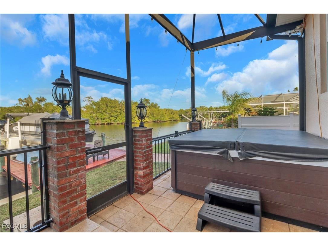 1298 Thompson Street North Fort Myers FL 33903 2025013722 image22