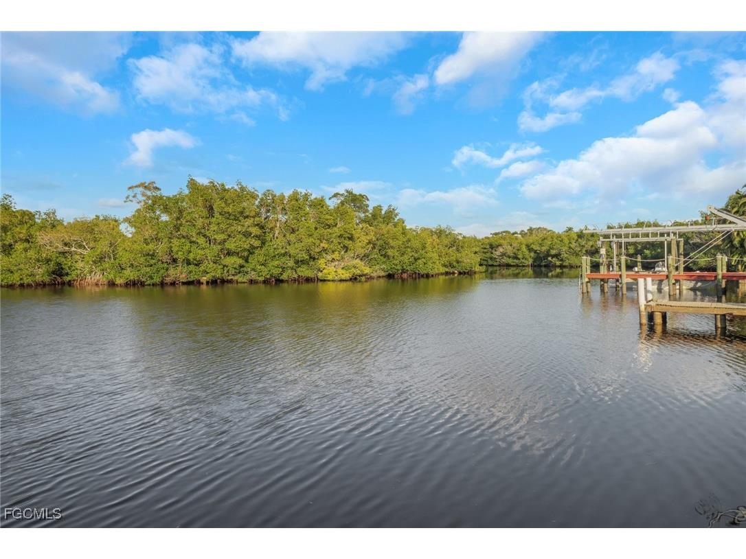 1298 Thompson Street North Fort Myers FL 33903 2025013722 image24