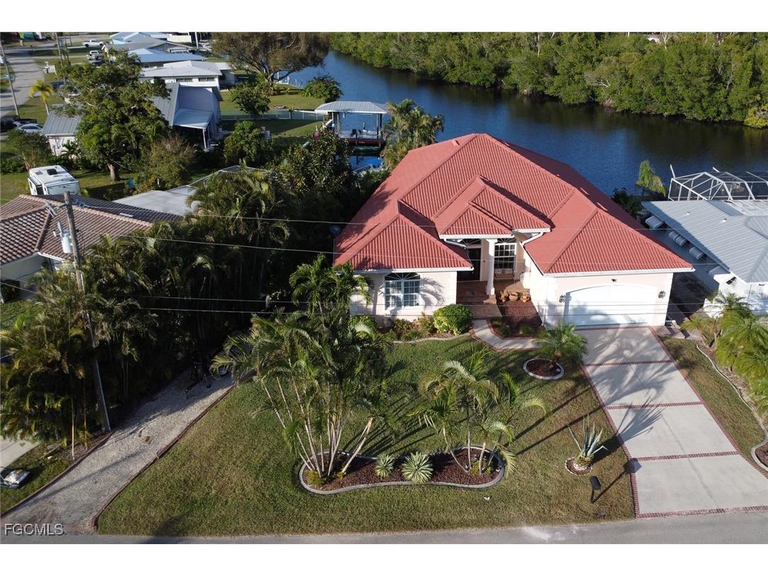 1298 Thompson Street North Fort Myers FL 33903 2025013722 image25