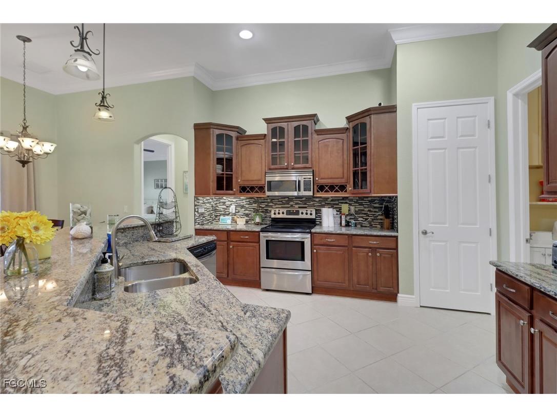 1298 Thompson Street North Fort Myers FL 33903 2025013722 image8