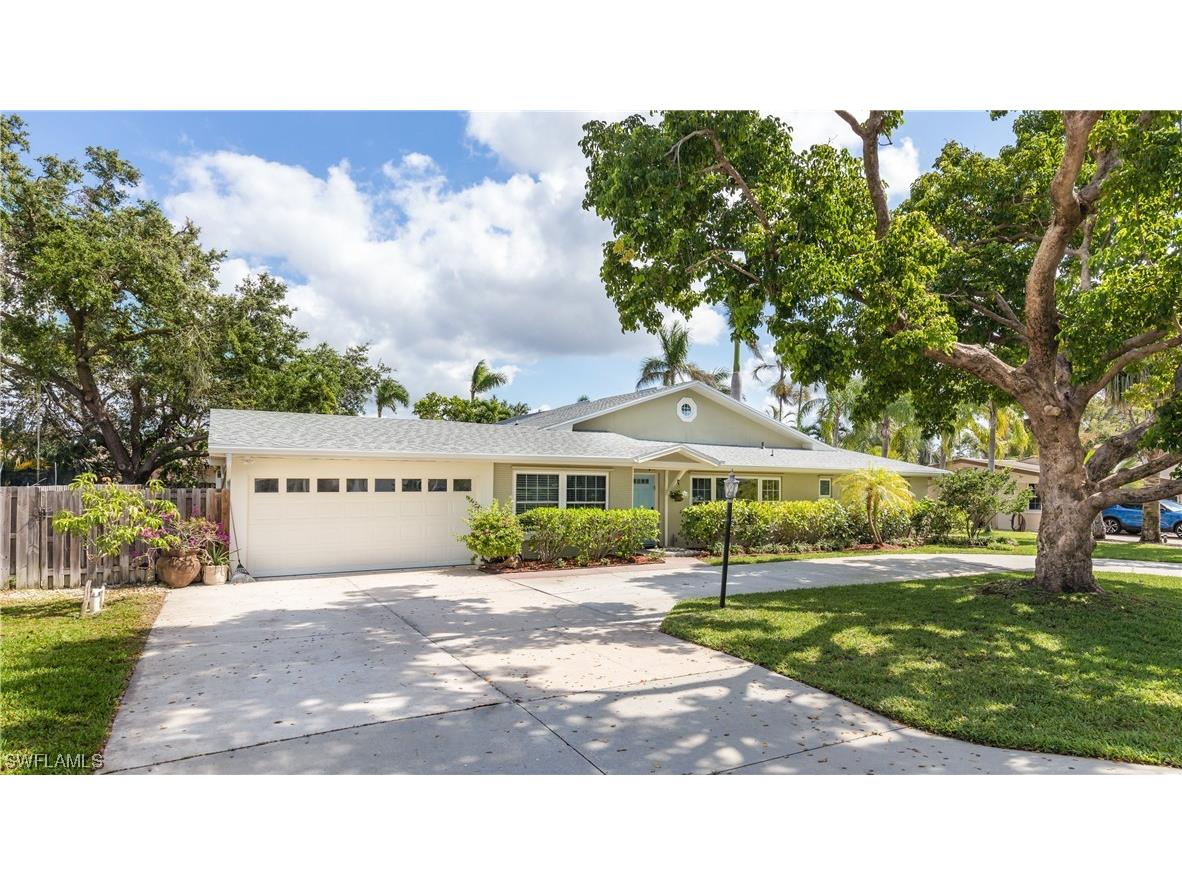 1299 Biltmore Drive Fort Myers FL 33901 223033251 image1