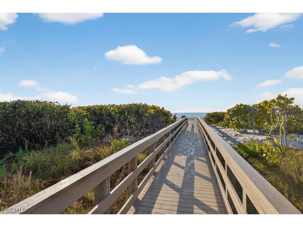 1299 Middle Gulf Drive #243 Sanibel FL 33957 2026010130 image1