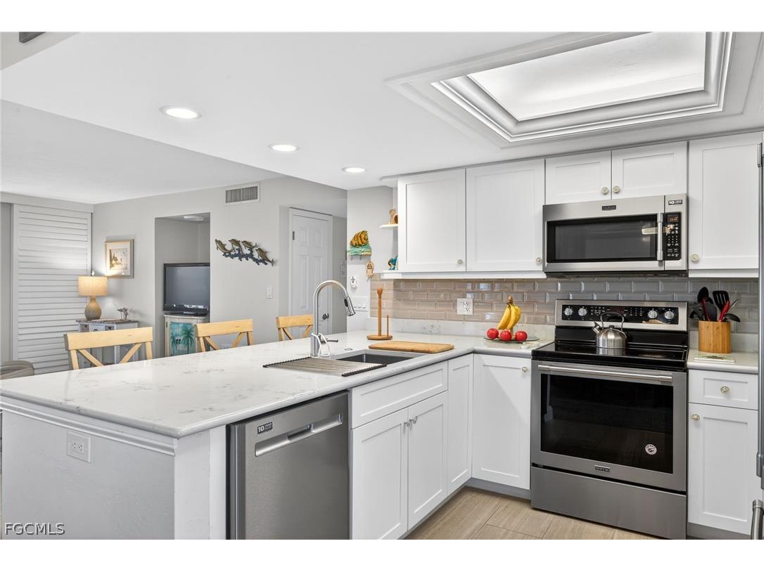 1299 Middle Gulf Drive #243 Sanibel FL 33957 2026010130 image14