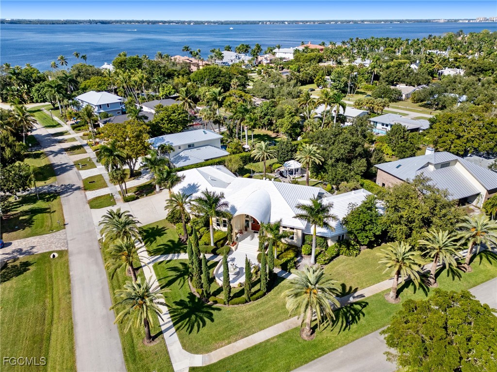 1299 Plumosa Drive Fort Myers FL 33901 2025021554 image4