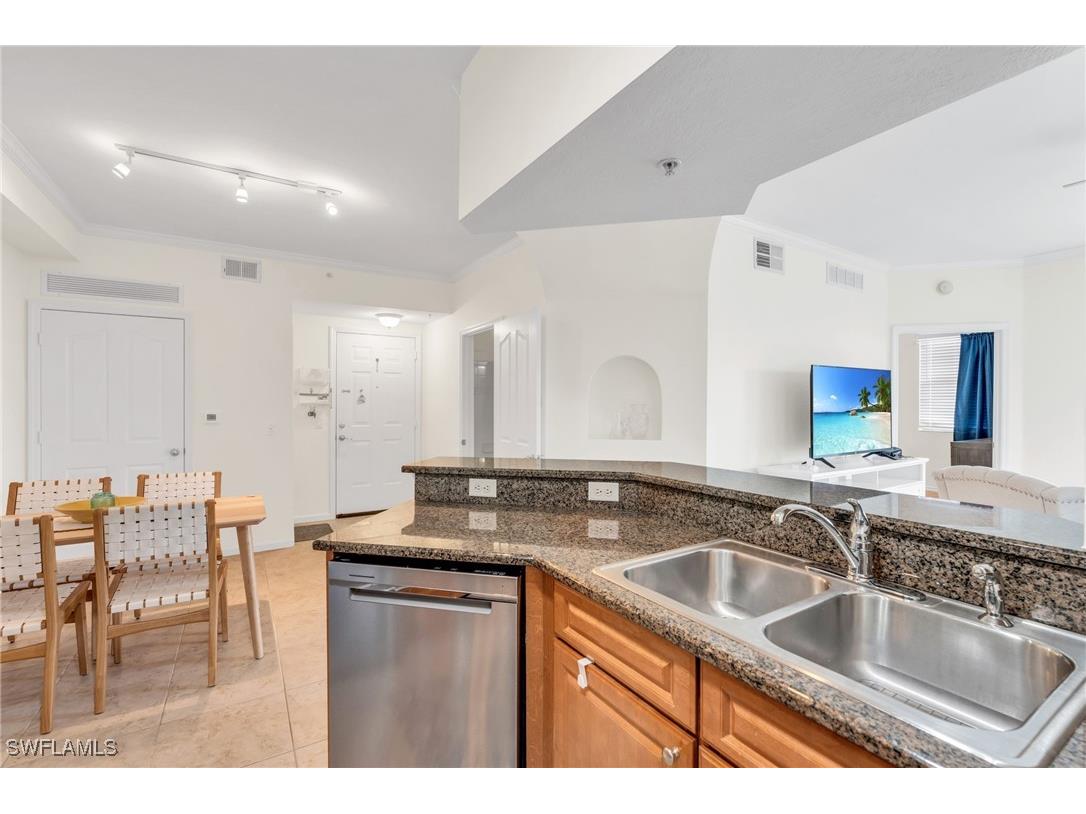 12990 Positano Circle #301 Naples FL 34105 225084810 image6