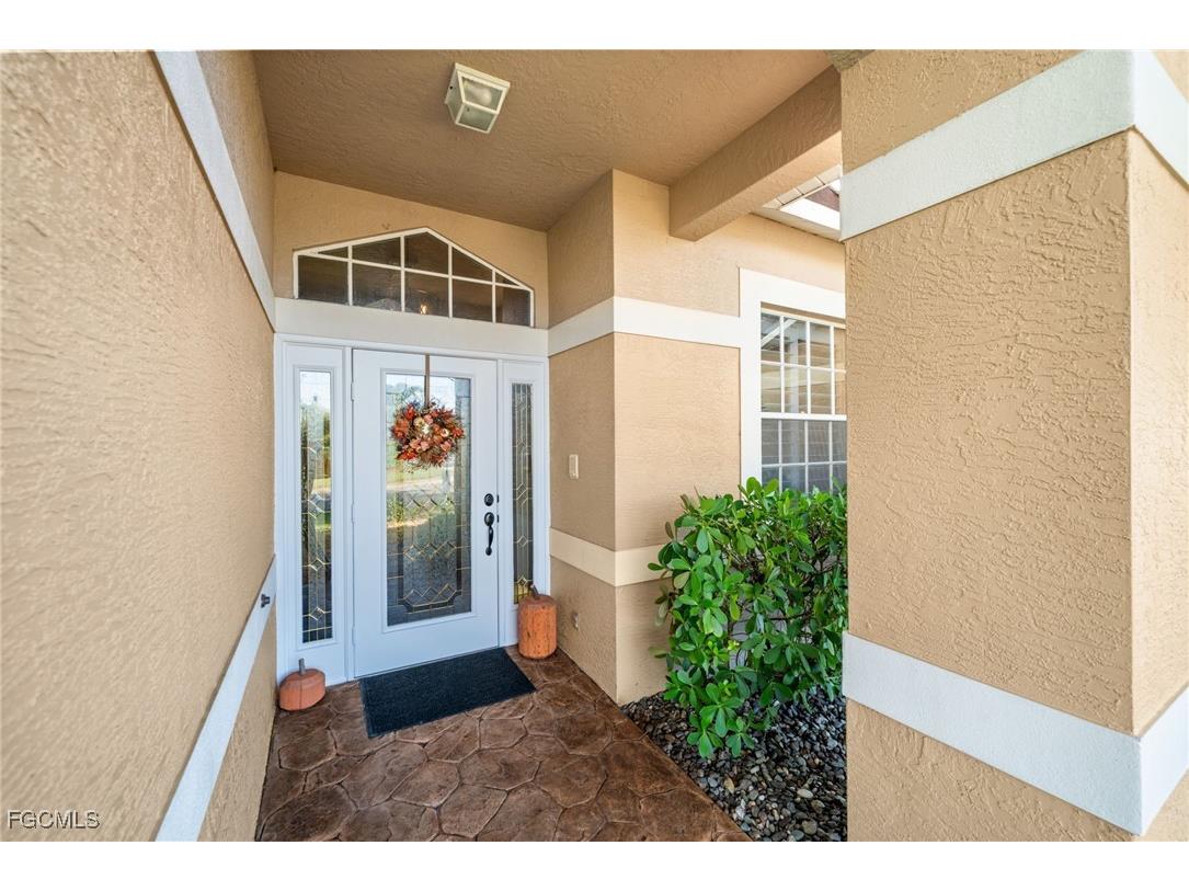 12993 Kedleston Circle Fort Myers FL 33912 2025014793 image9