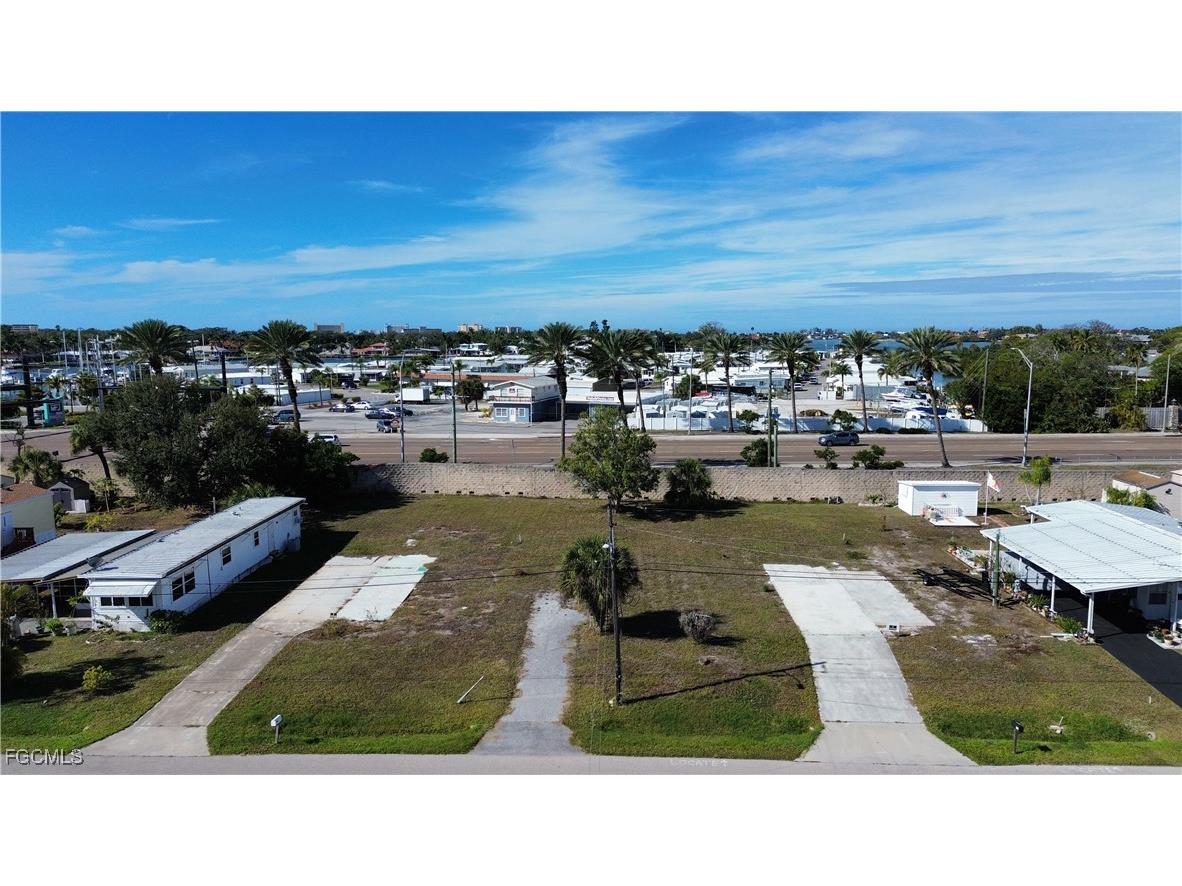131415 Erskine Drive Venice FL 34285 2026003470 image2