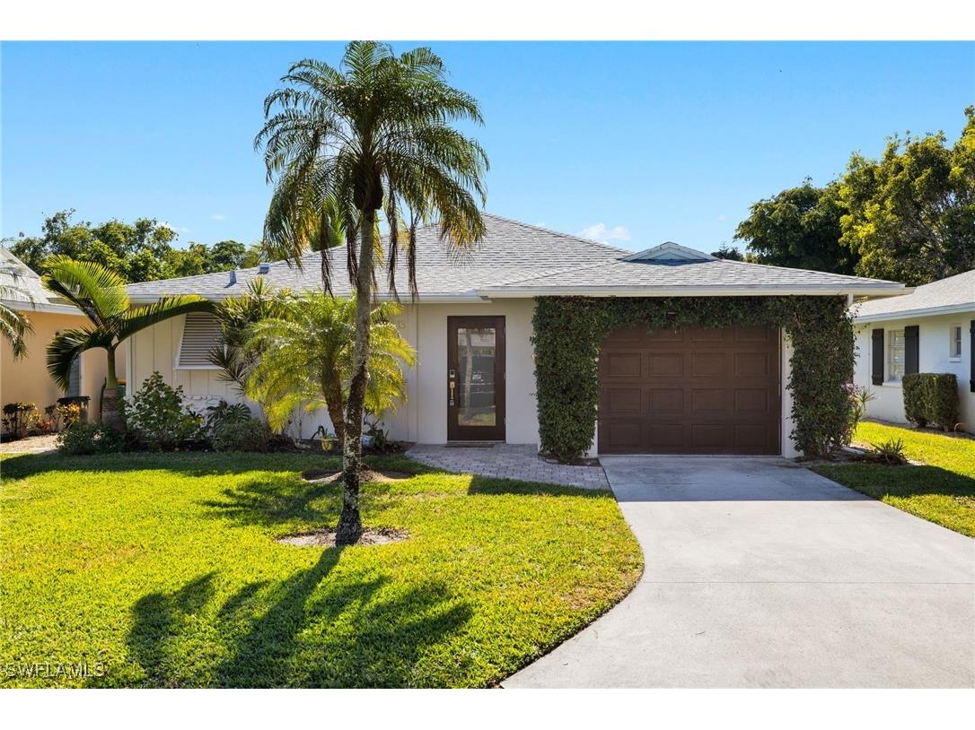 13 Crooked Lane Naples FL 34112 225001375 image1