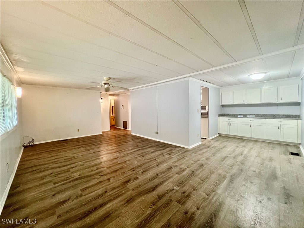 13 Cannes Drive Naples FL 34112 225069258 image14