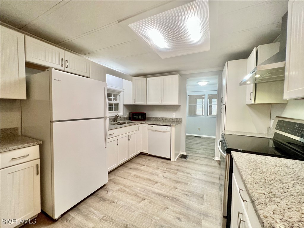 13 Cannes Drive Naples FL 34112 225069258 image6