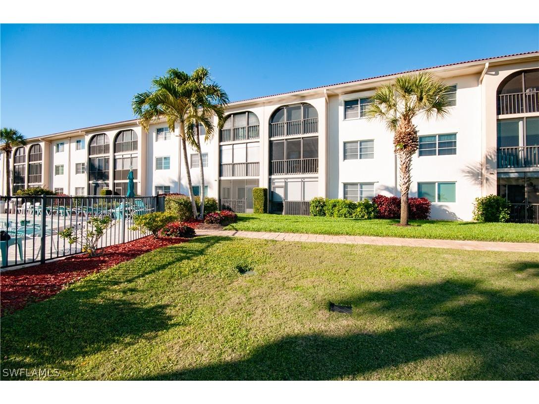 13 High Point Circle N #203 Naples FL 34103 226005131 image28