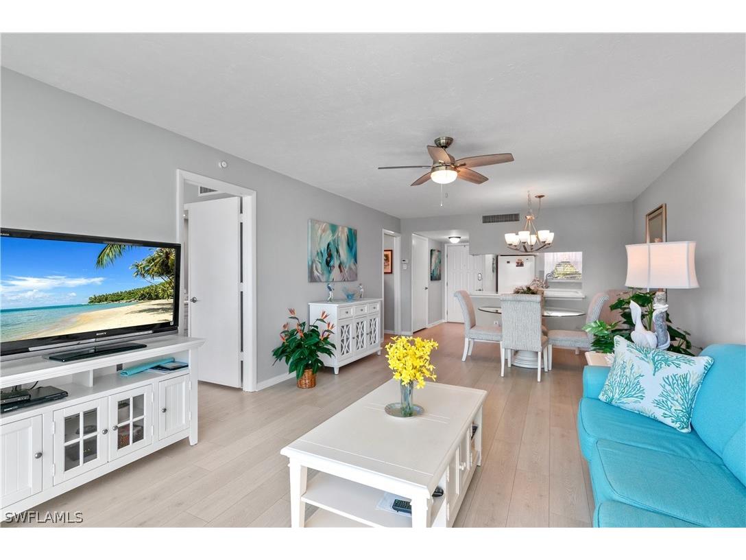13 High Point Circle N #203 Naples FL 34103 226005131 image9