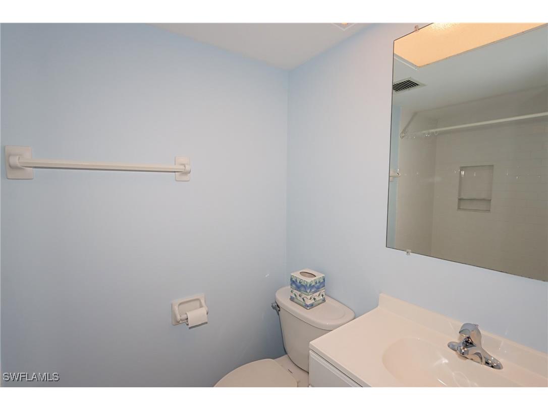 13 High Point Circle N #209 Naples FL 34103 225079890 image12