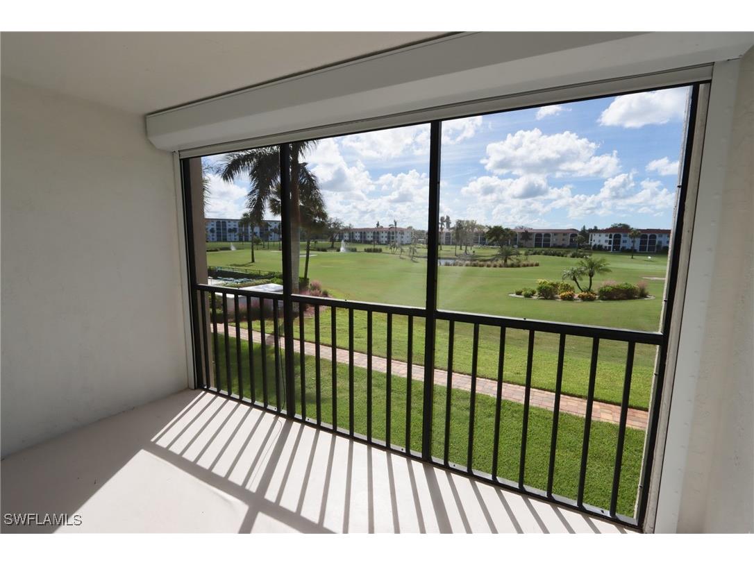 13 High Point Circle N #209 Naples FL 34103 225079890 image16