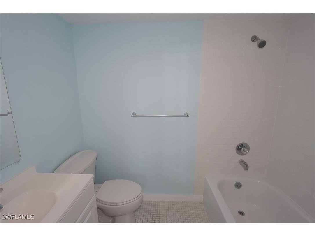 13 High Point Circle N #209 Naples FL 34103 225079890 image9