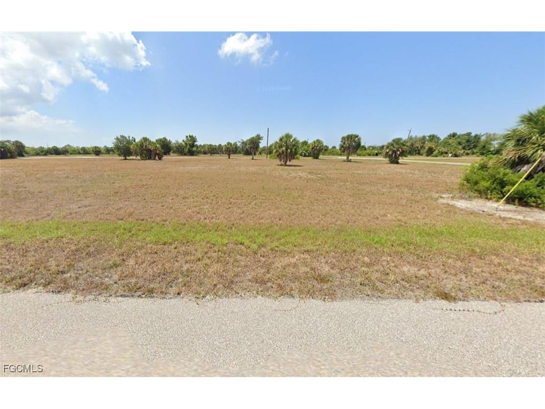 13 Hull Court Placida FL 33946 2025007859 image1