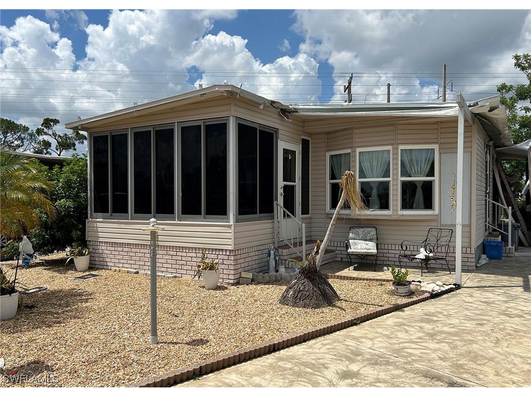 13 Middleton Court North Fort Myers FL 33903 223044219 image1